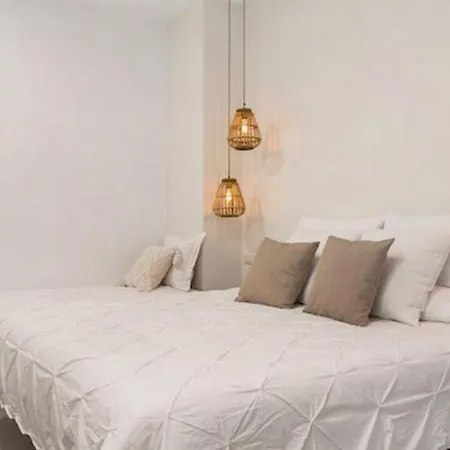 Donna Apartment